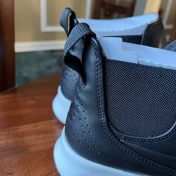 Women’s Nike Air Max Thea Mid Black Sail Sneakers - Picture 7 of 15